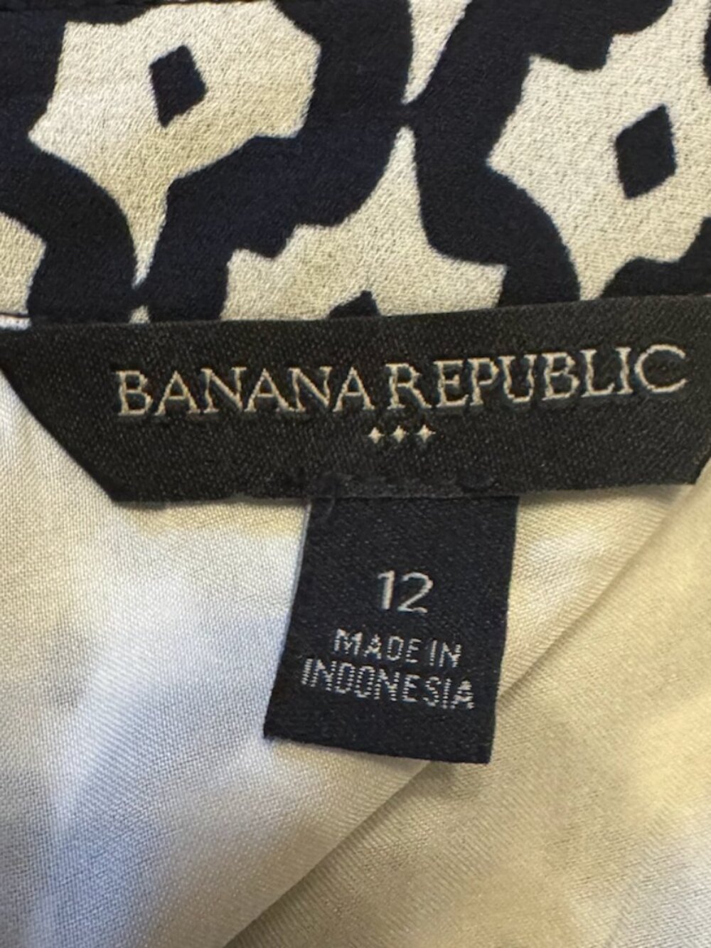 Banana Republic Dress with shirred sleeves, size 12 (F18) - Picture 6 of 7